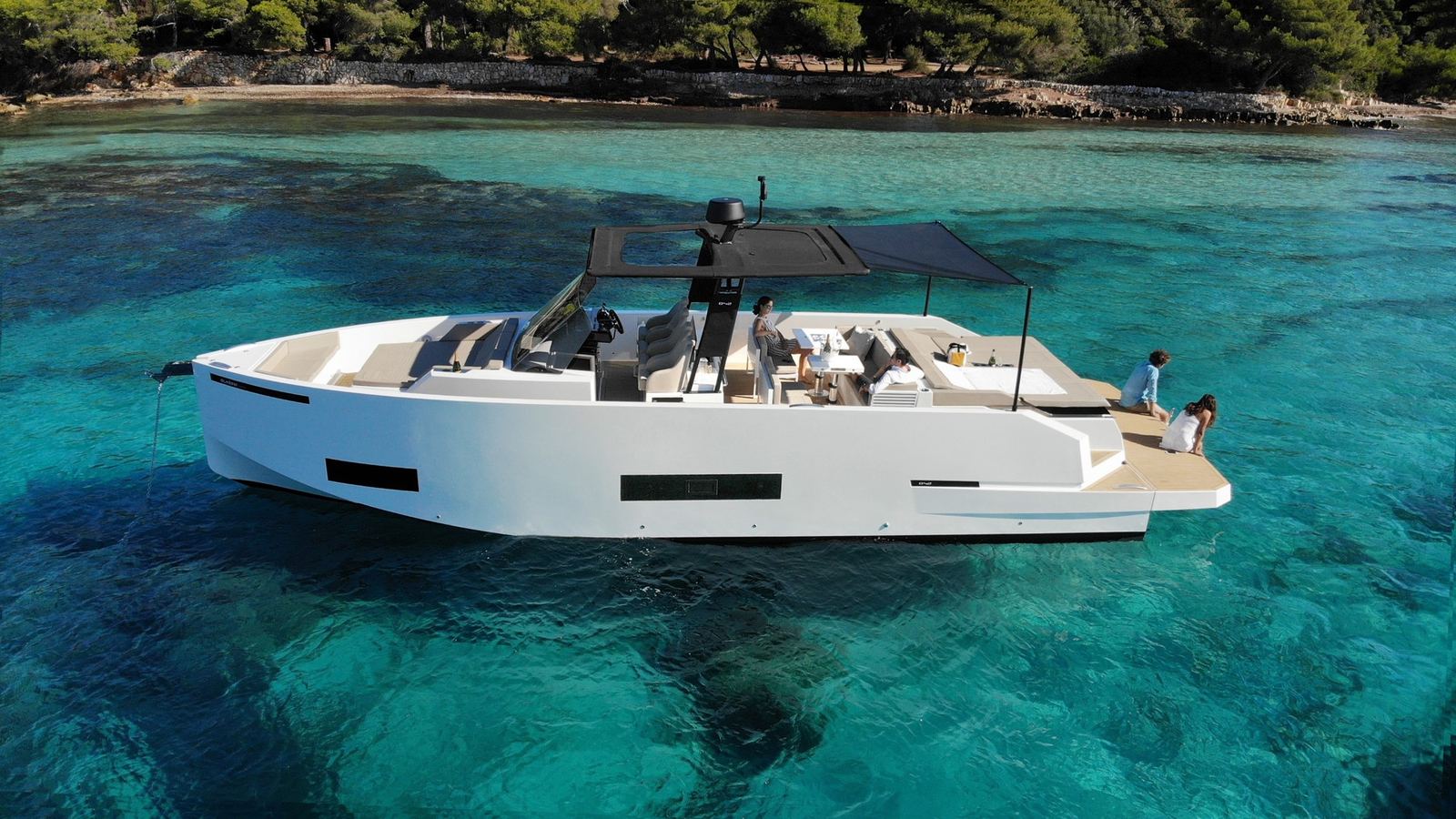 De Antonio Yachts D42